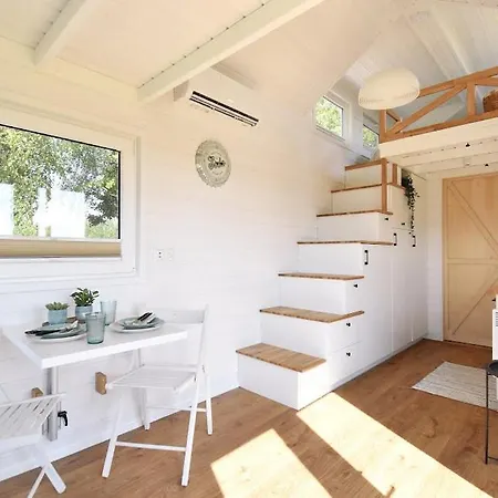 Dadaj Park Tiny House 2 *