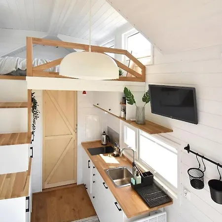 Dadaj Park Tiny House 2 ヴィラ Najdymowo