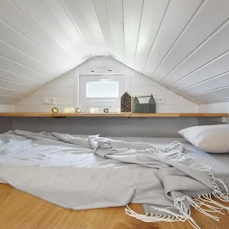 Dadaj Park Tiny House 2 Villa *